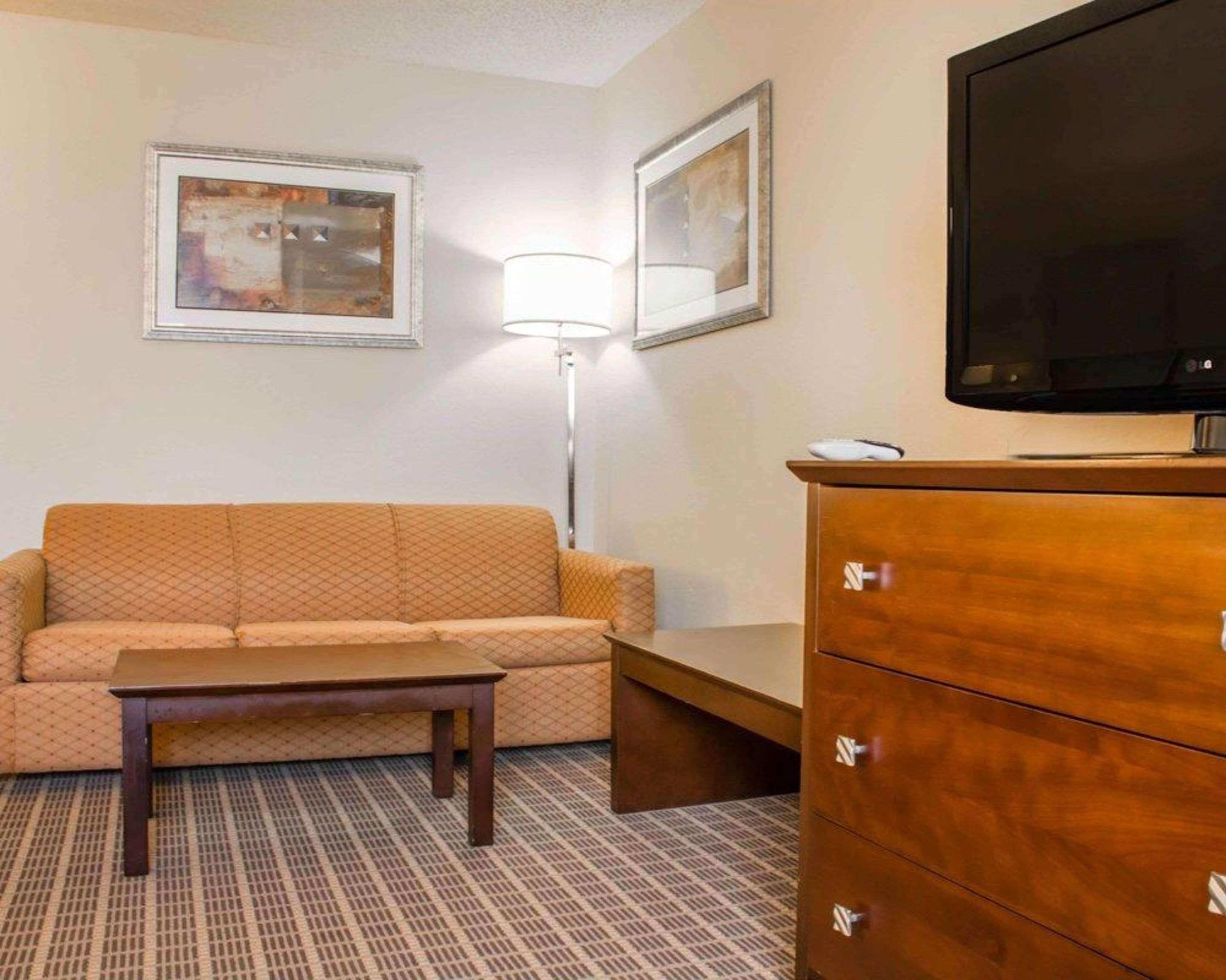 Comfort Suites Huntsville Midcity District At Research Park Extérieur photo