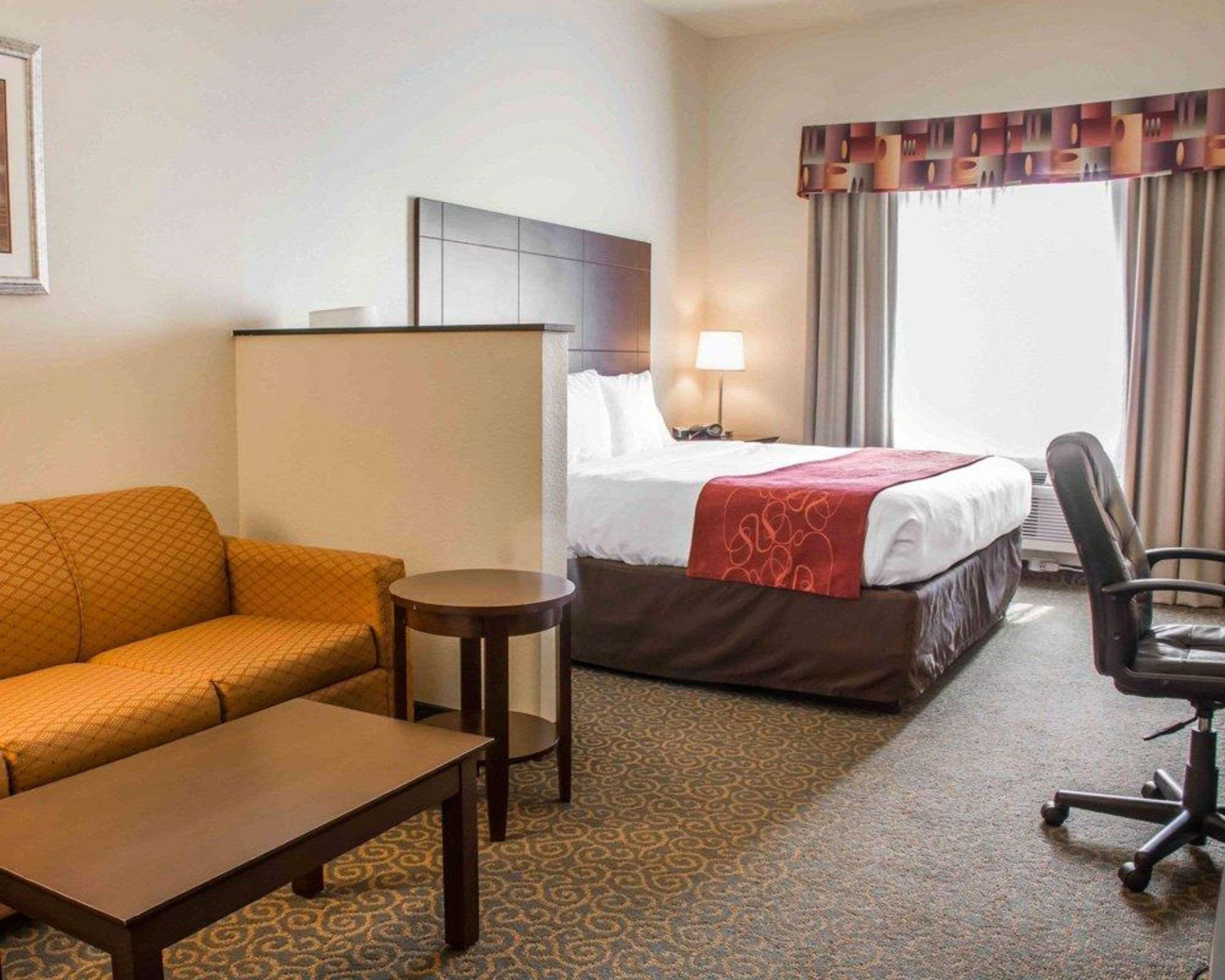 Comfort Suites Huntsville Midcity District At Research Park Extérieur photo
