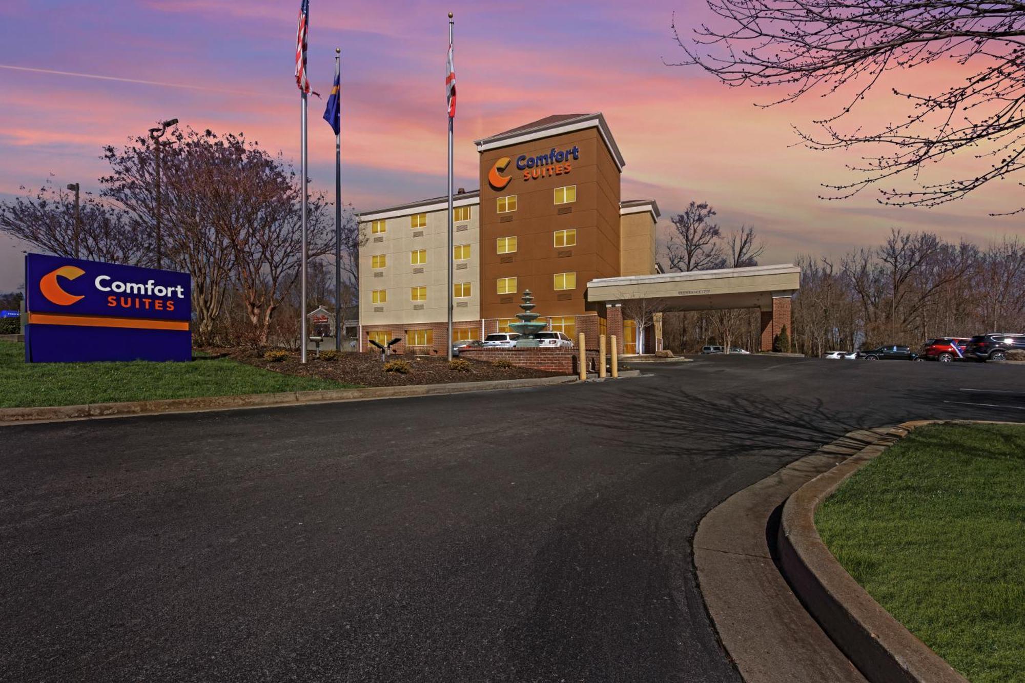 Comfort Suites Huntsville Midcity District At Research Park Extérieur photo
