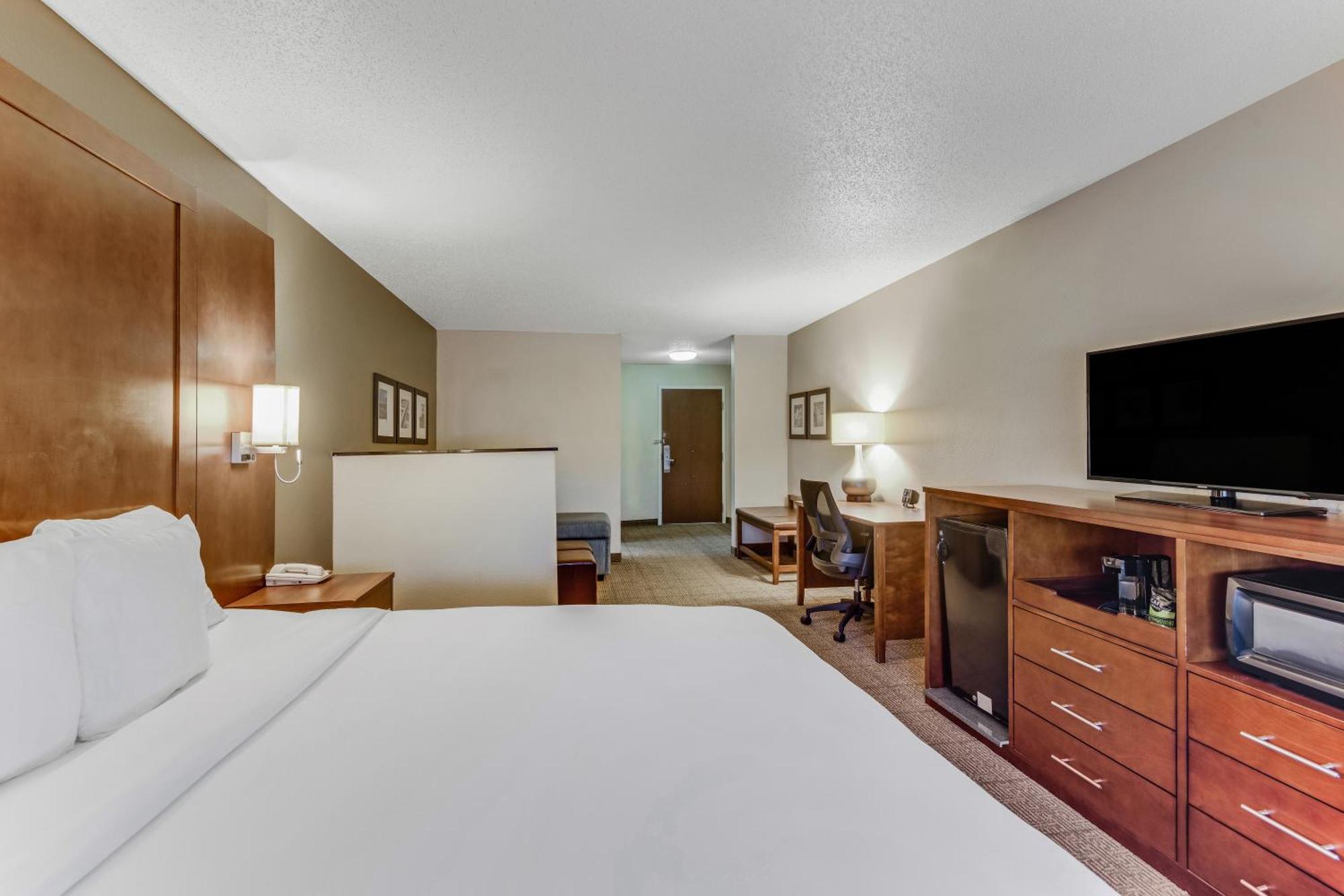Comfort Suites Huntsville Midcity District At Research Park Extérieur photo
