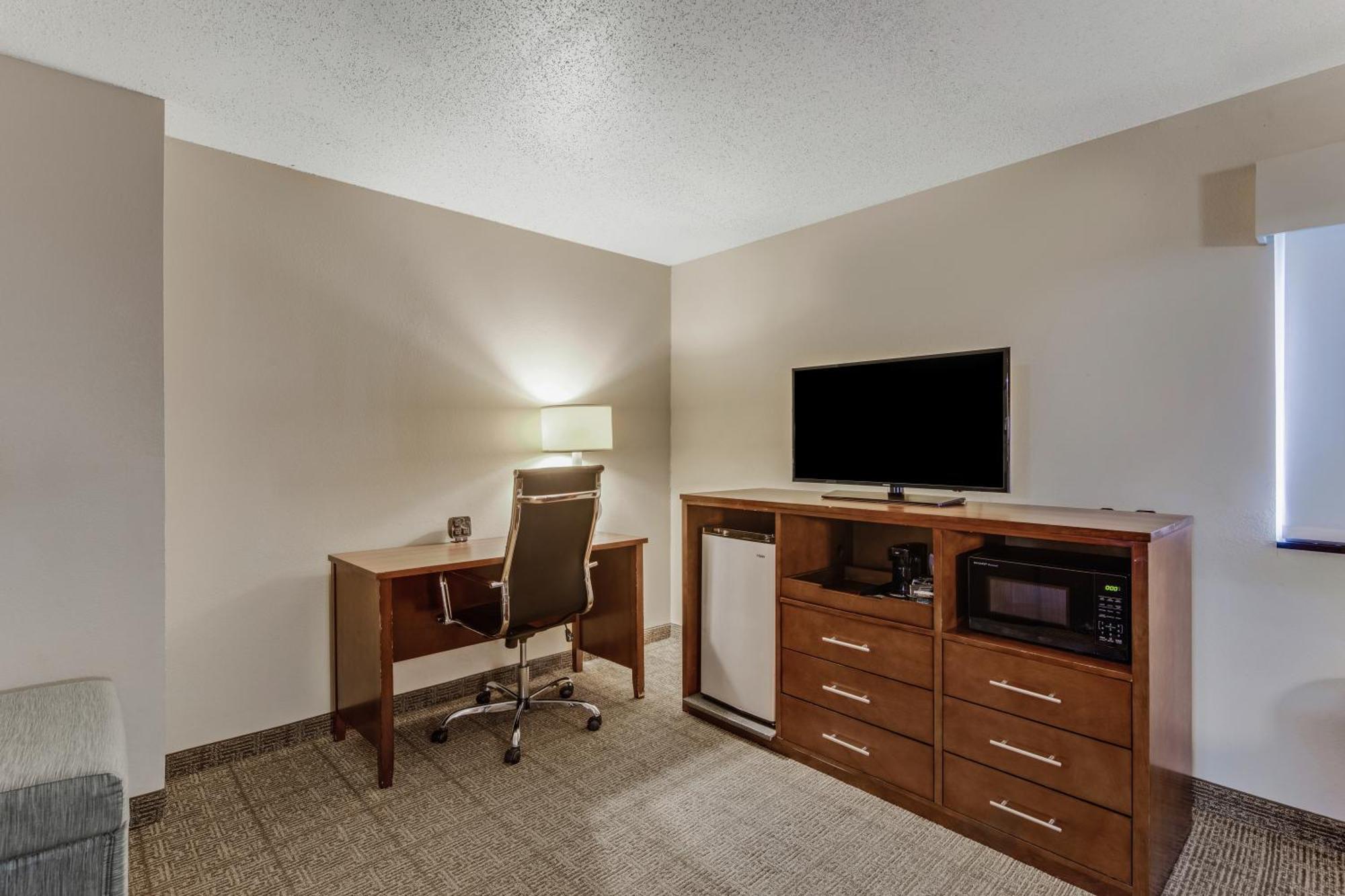 Comfort Suites Huntsville Midcity District At Research Park Extérieur photo