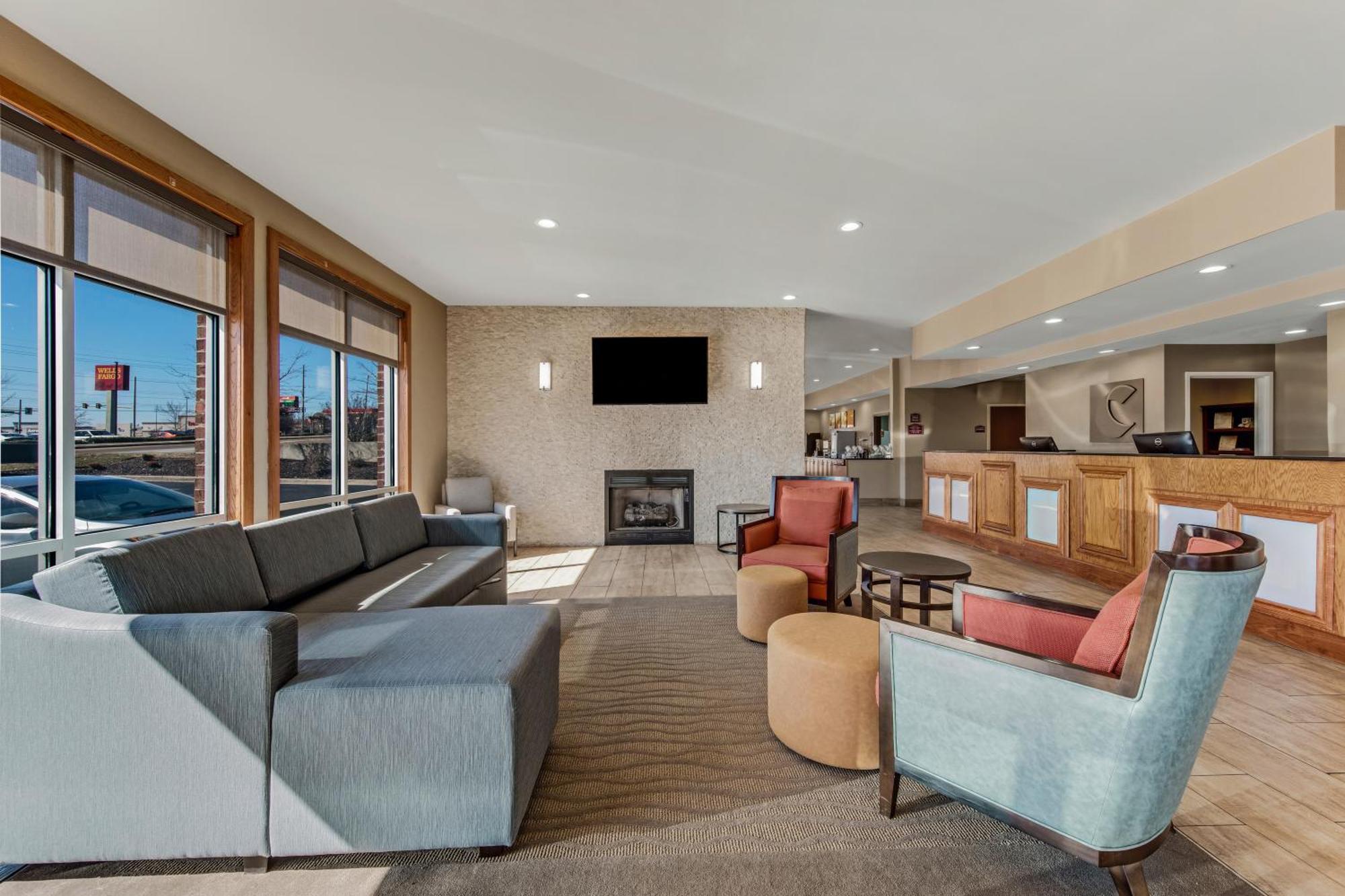 Comfort Suites Huntsville Midcity District At Research Park Extérieur photo
